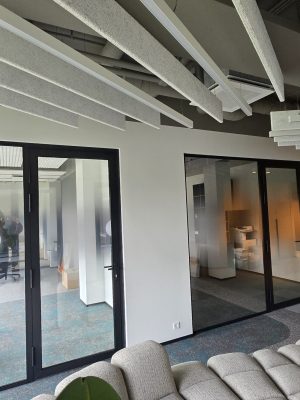 Stapsienas ar skanas izolaciju (19)